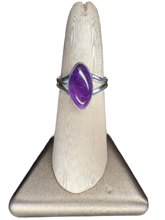 Amethyst Polished Sterling Silver Ring | Africa | Cat Eye