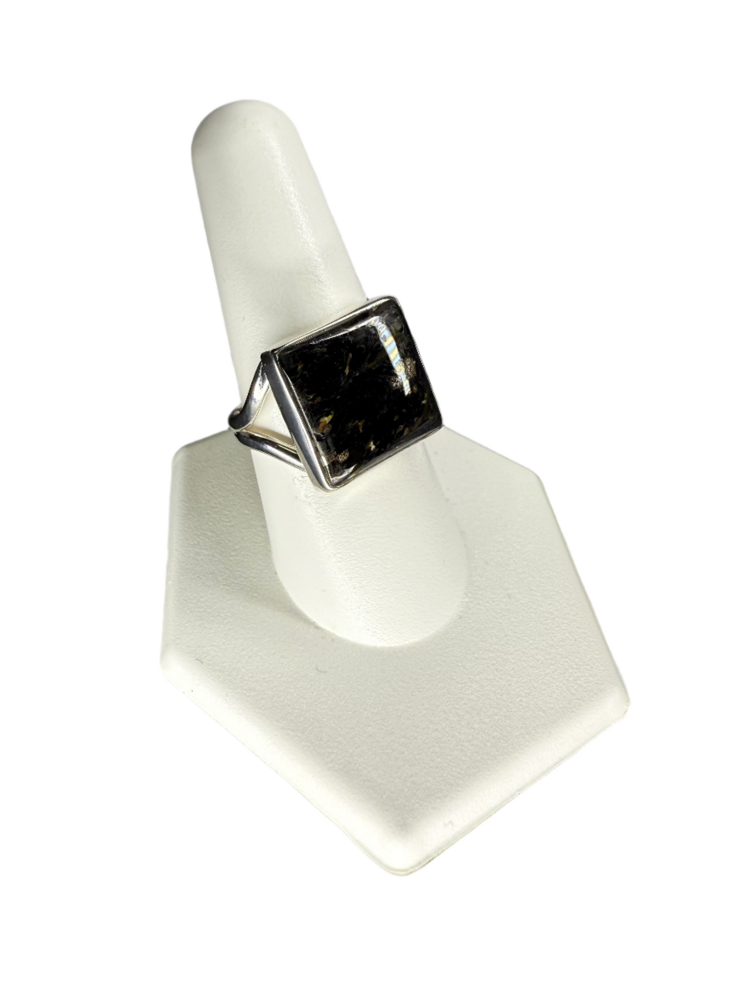 Nuumite Polished Sterling Silver Ring | Greenland | Square